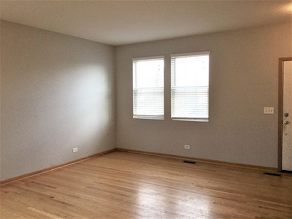 3rd image of 39852 Stoneywood Dr