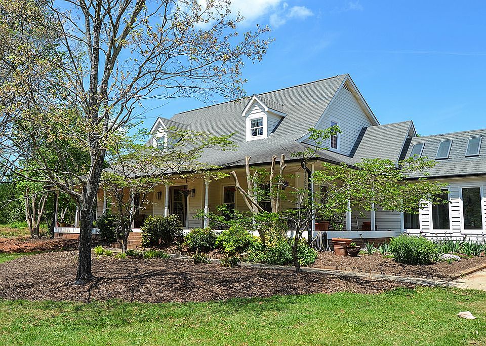 Half wrap front porch