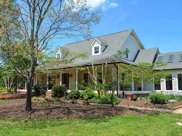 264 McMurtrey Dr, Pendleton, SC 29670