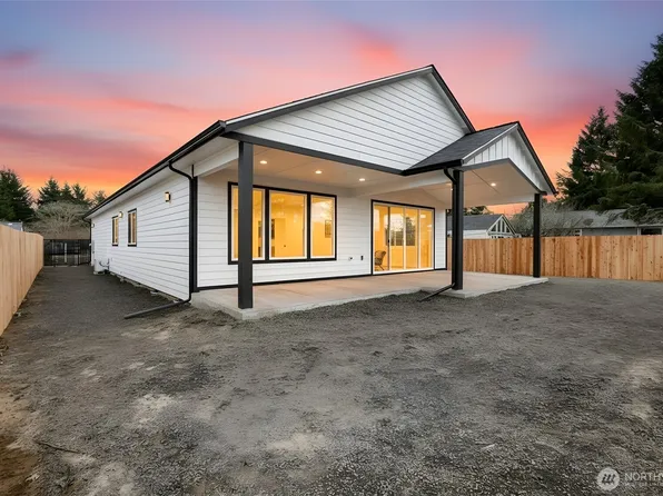 205 Canal Drive SE, Ocean Shores, WA 98569