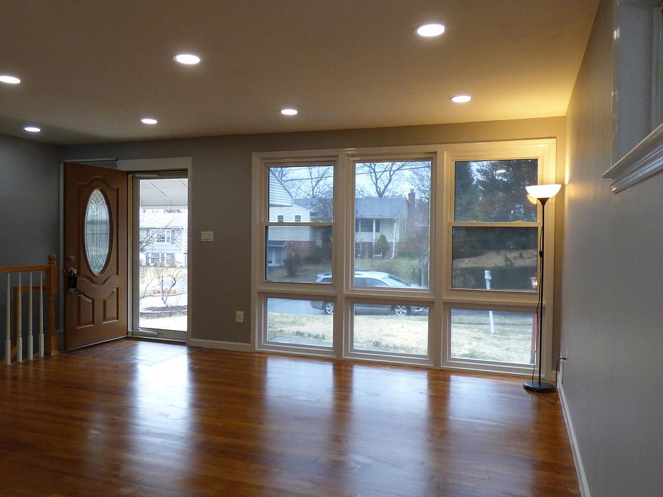 1st image of 5611 Hershey Ln