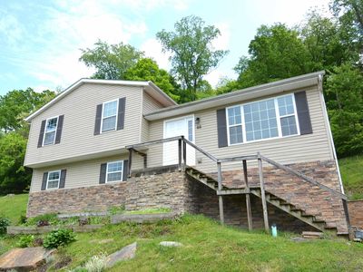 66 Agronomy Farm Rd, Morgantown, WV, 26508