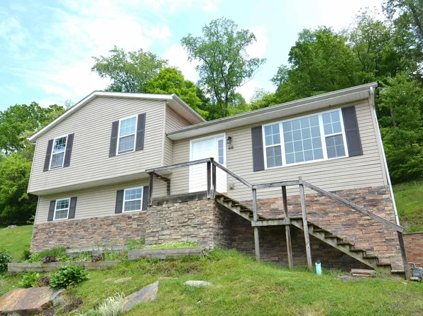 66 Agronomy Farm Rd, Morgantown, WV 26508
