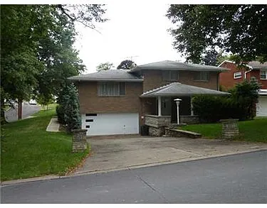 4641 Homeridge Dr photo 1