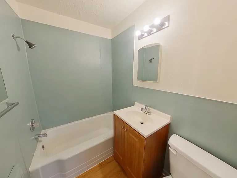 1604 S Martinson St — Photo 5