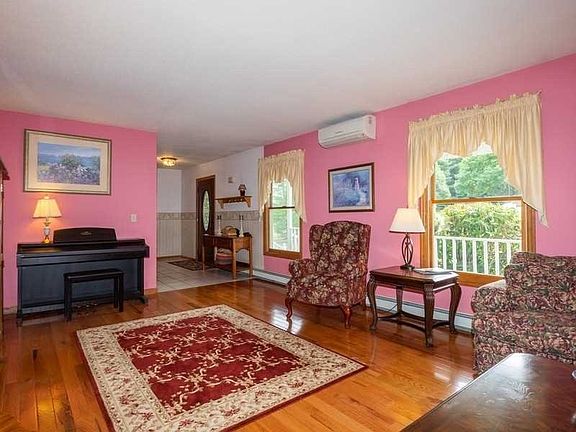 5th image of 5 Scott Ln