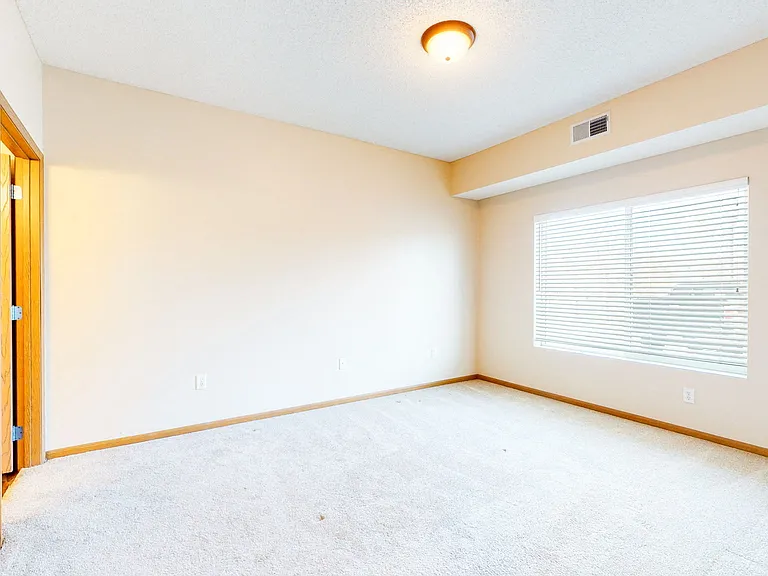 Elm - 2 bedroom/2bath