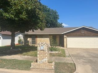 6269 Stardust Dr S, Watauga, TX 76148