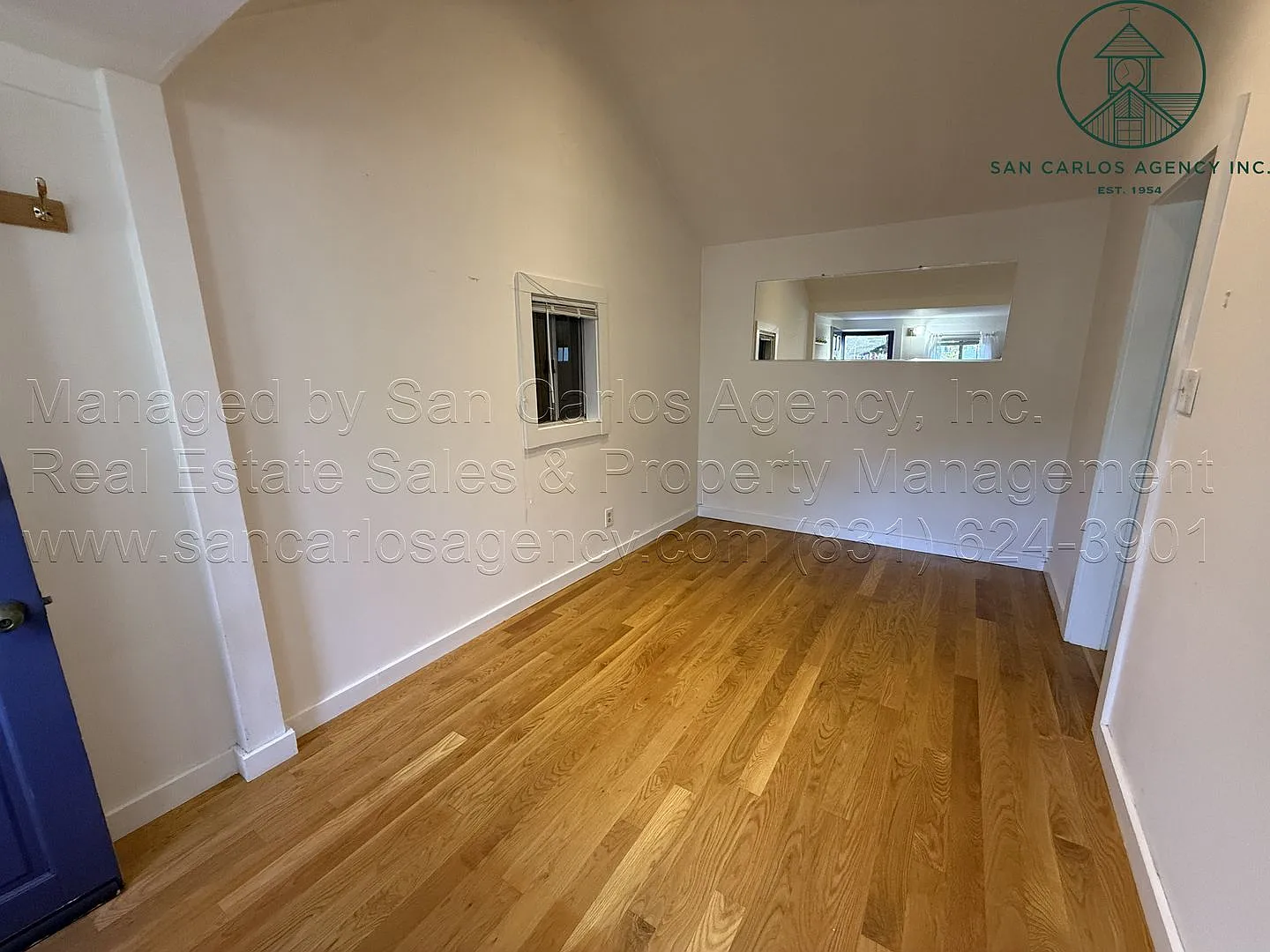 Adorable Studio Unit in Perfect Pacific Grove Location — Photo 2