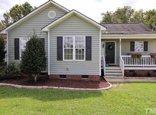 989 Shade Tree Rd, Benson, NC 27504