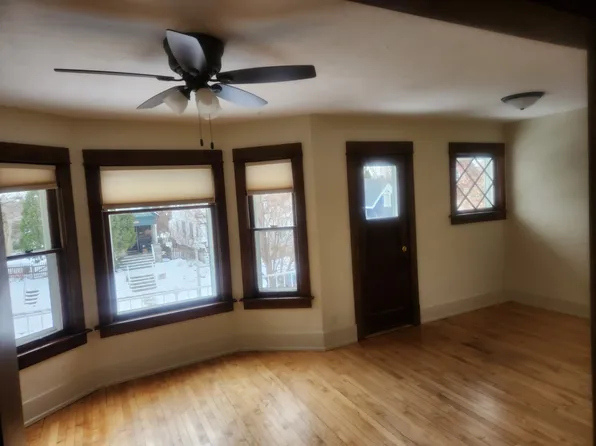 3266 N Newhall St, Milwaukee, WI 53211