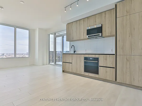 117 Broadway Ave #2311, Toronto, ON M4P 1V2