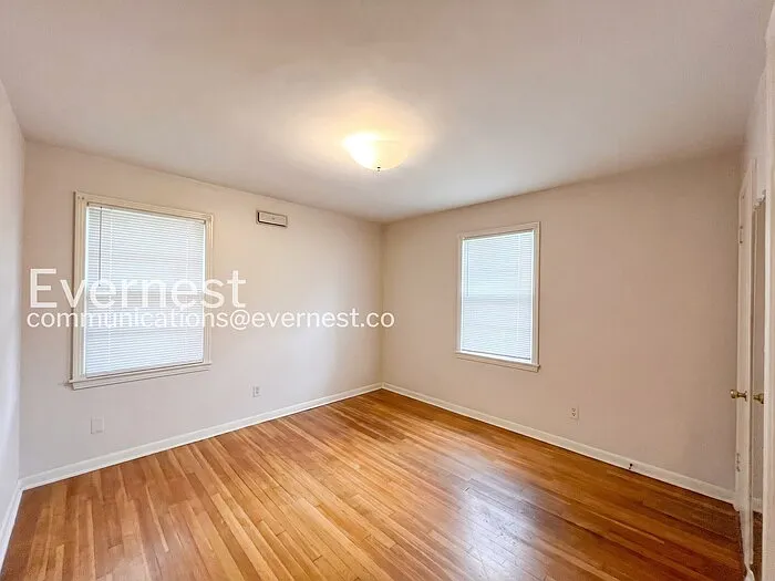 4984 Welchshire Ave — Photo 13