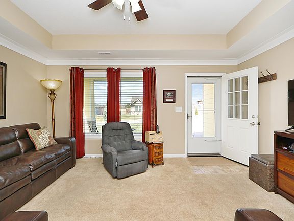 5th image of 205 Bergsten Ct