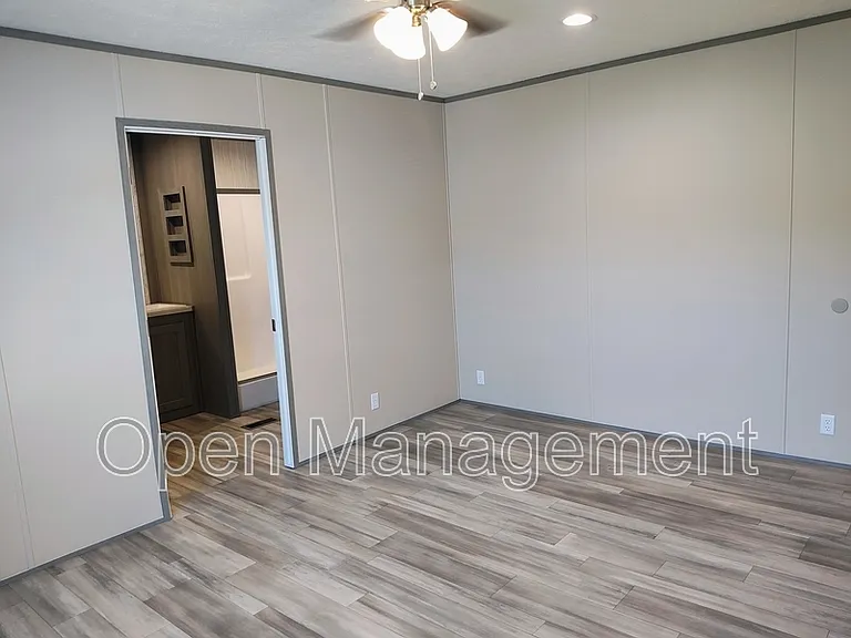 8802 NE 106th Ter #133 — Photo 13