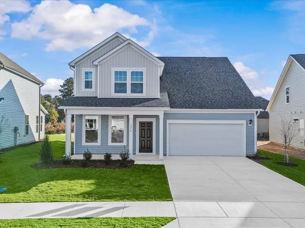 1404 Green Cypress Dr, Zebulon, NC 27597