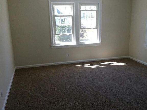 3rd image of 1408 Melrose Ave