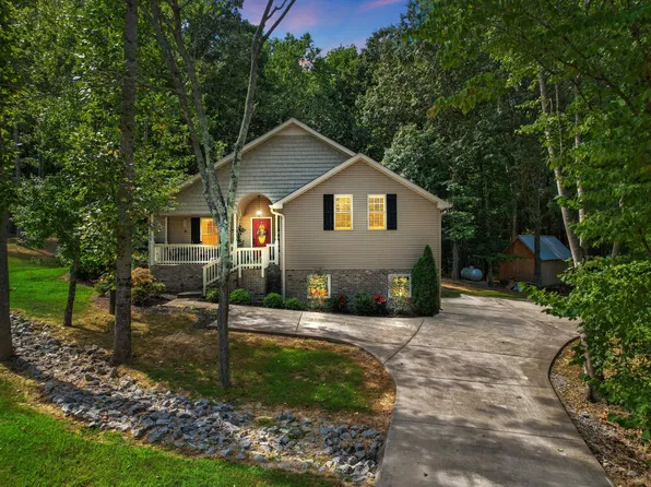 1021 Goldfinch Trl, Portland, TN 37148