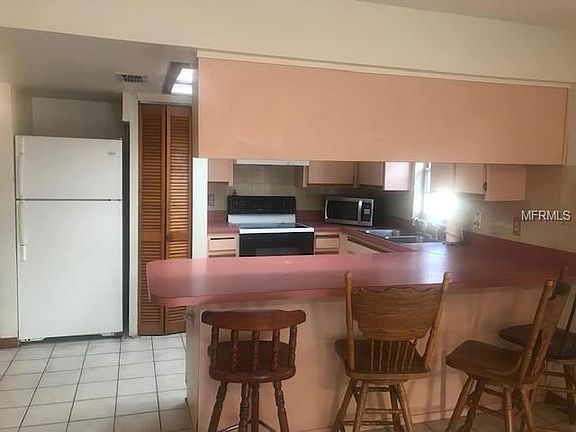 2nd image of 7012 N Coolidge Ave