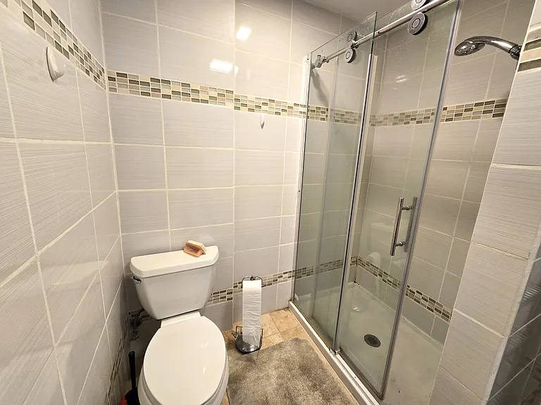 3027 S Princeton Ave #2 — Photo 8