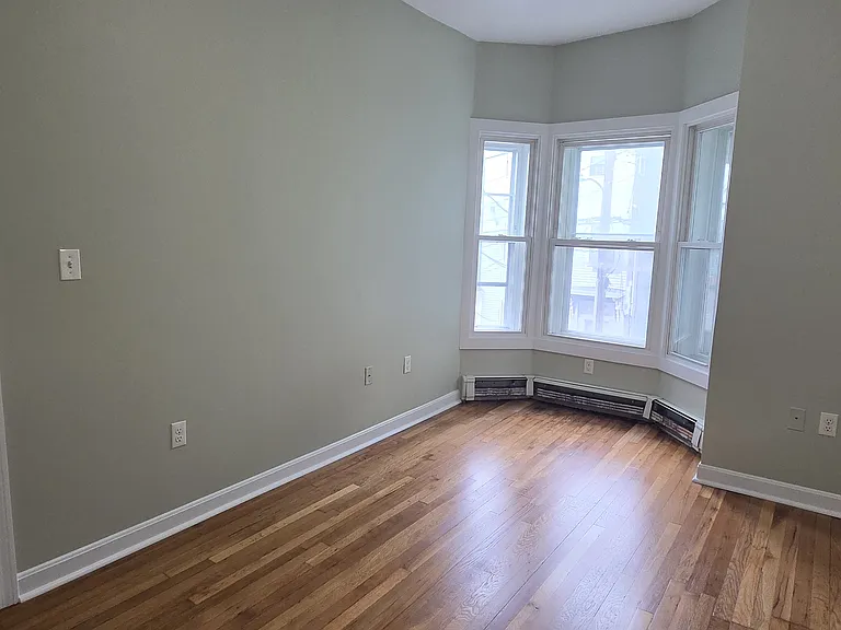 311 Saratoga St #2 — Photo 7