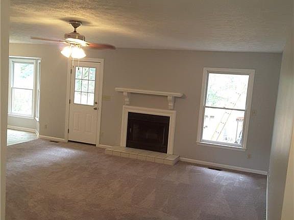 4th image of 5009 Pinewood Dr