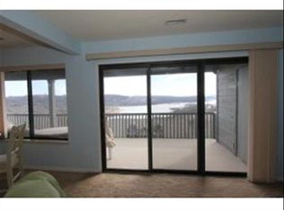 8 Treehouse Ln, Branson, MO 65616