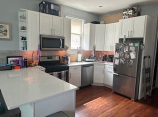 2347 W Thomas St APT 3F, Chicago, IL 60622