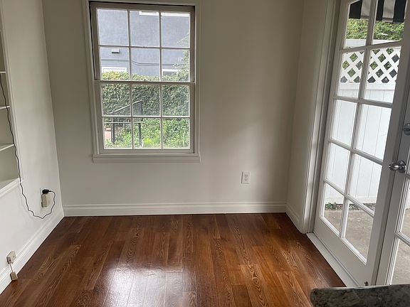 Eating area in kitchen