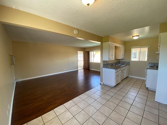 3rd image of 2013 Las Vegas Ave APT 14