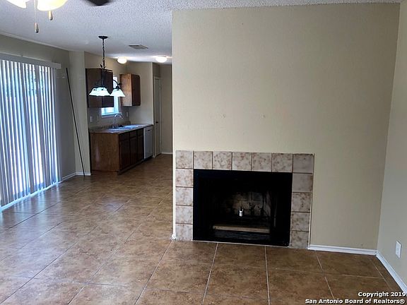 3rd image of 7567 Alverstone Way