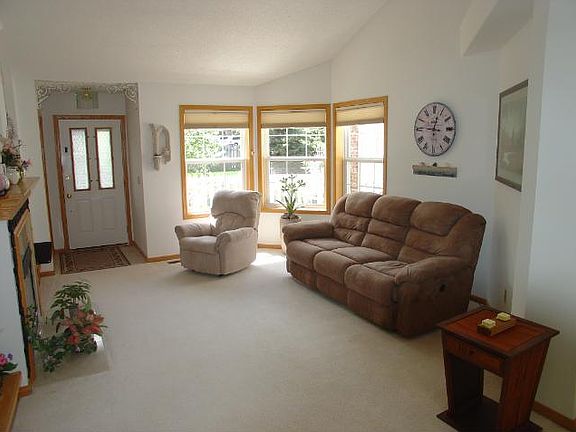 3rd image of 550 Old Town Dr