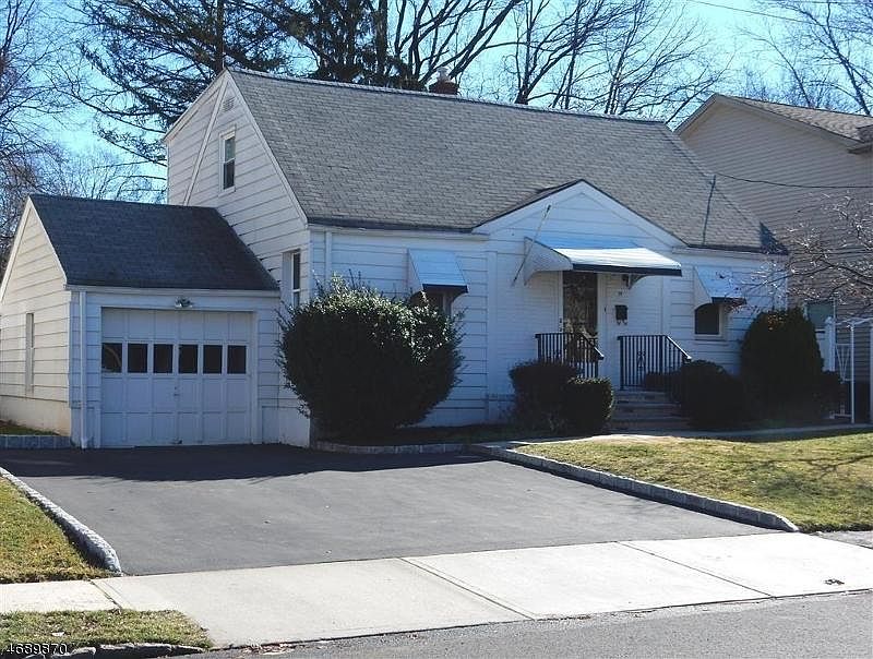 2nd image of 19 Ramapo Rd