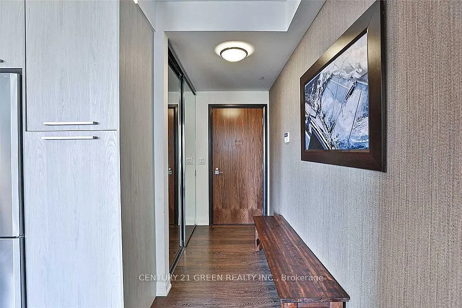 2 bed, $1,600 — Photo 2