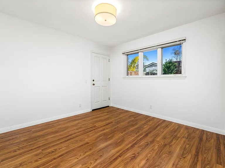 732 Bison Ave — Photo 12
