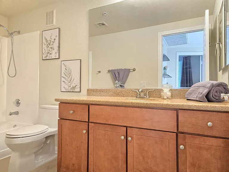 4400 S Jones Blvd #2103 — Photo 31