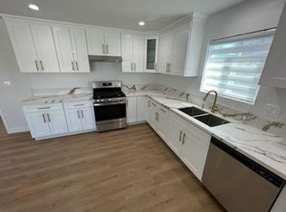 13924 Roscoe Blvd, Panorama City, CA 91402