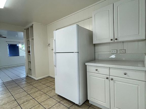 4th image of 3205 Castle St APT 1