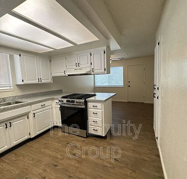 150 S Peppertree St — Photo 19