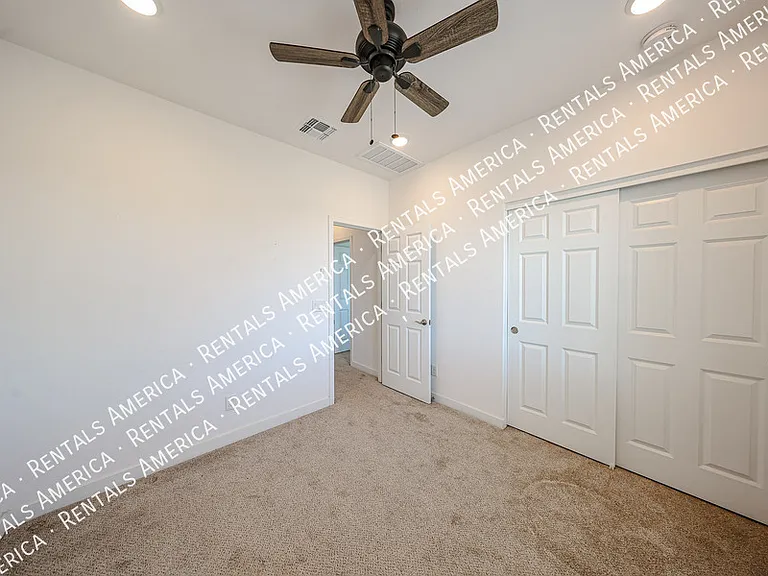 9436 E Supernova Dr — Photo 32