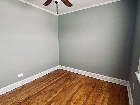 4th image of 3317 N Kedvale Ave #3E