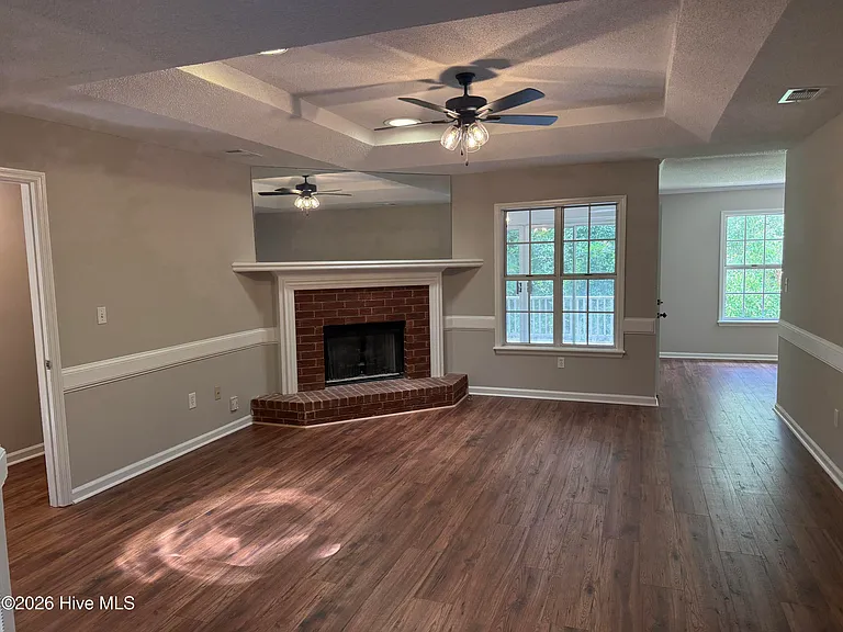 2961 Pointewest Dr — Photo 5
