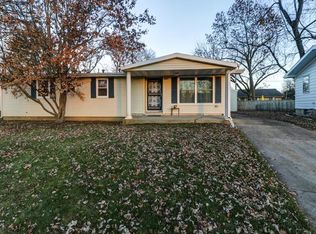 1018 Frank Dr, Champaign, IL 61821