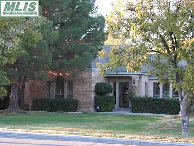 1st image of 145 Los Nogales Dr