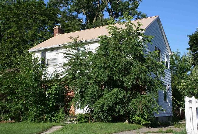 2nd image of 412 S Lynch St