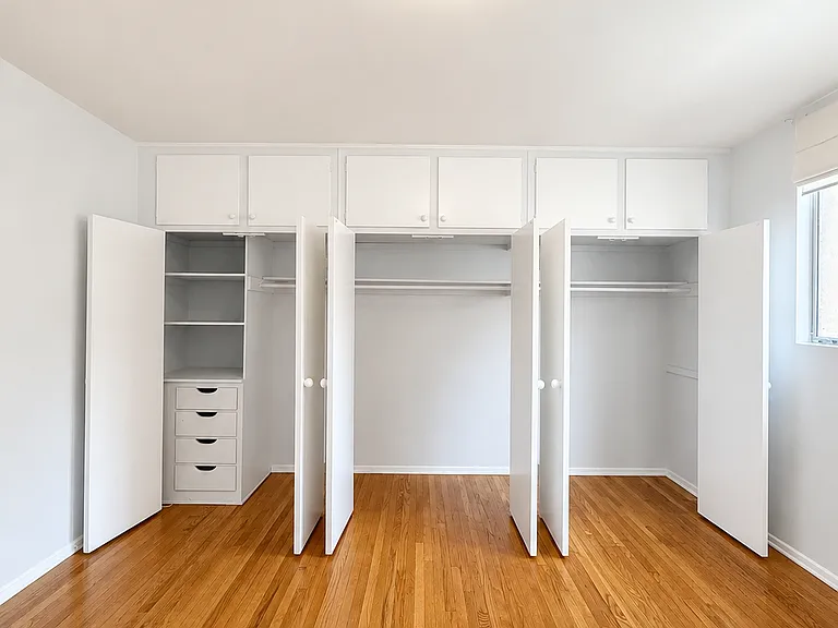 1530 N Laurel Ave #9 — Photo 15
