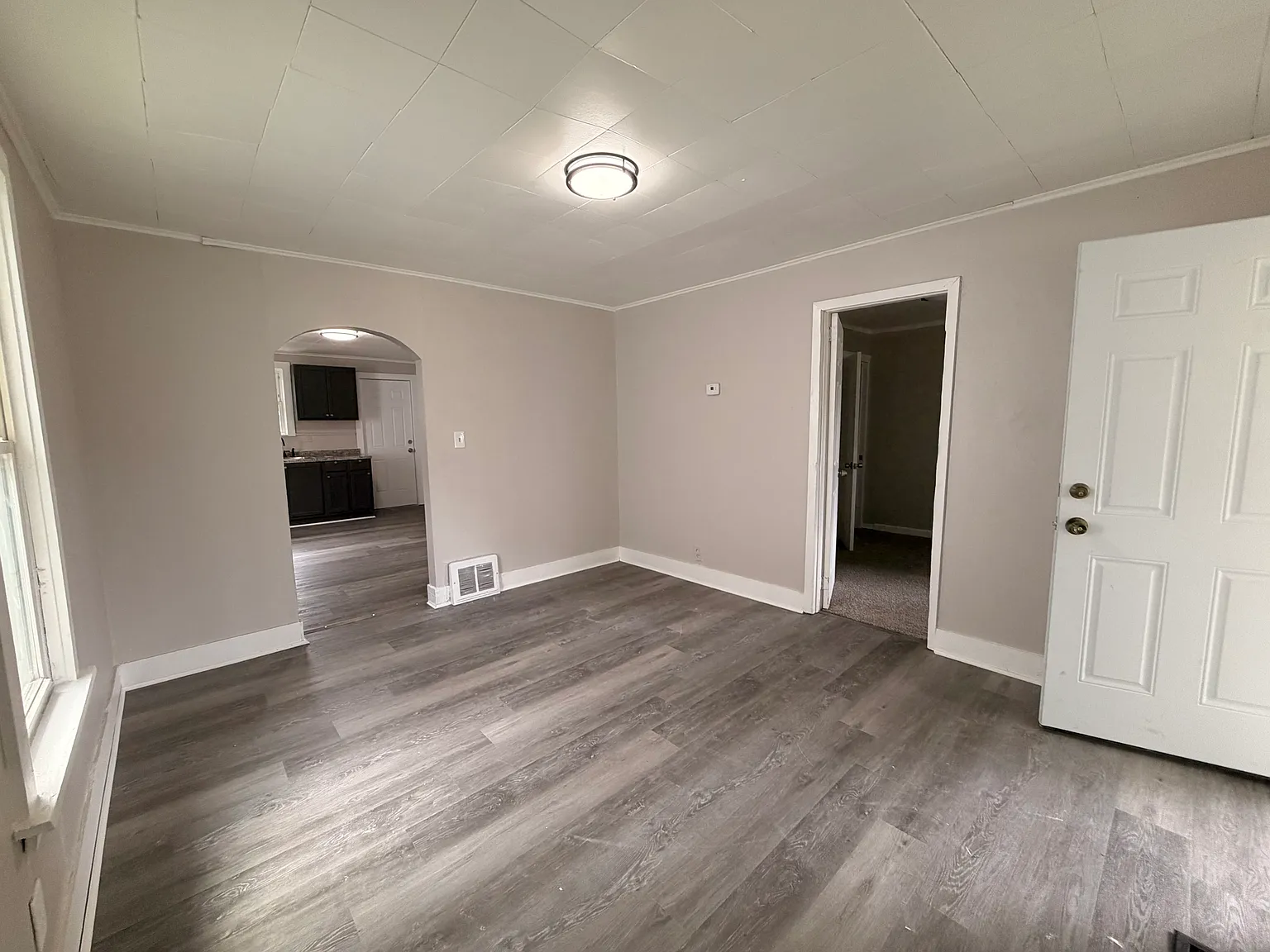 2 bed, 756 sqft, $950 — Photo 3