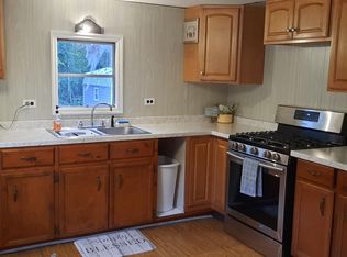 216 Ash Hill Dr, Eutawville, SC 29048