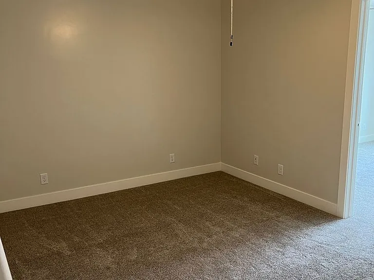 569 E Steeplechase Rd — Photo 6