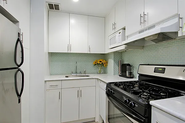 Sold by Corcoran | media 2